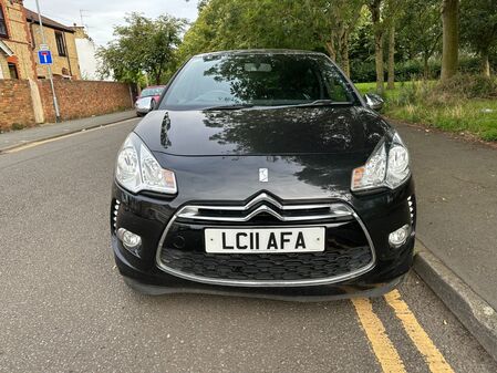 CITROEN DS3 HDI BLACK AND WHITE